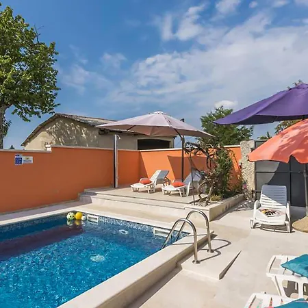 Beautiful In * Tinjan