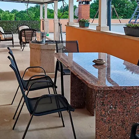 Beautiful In * Tinjan