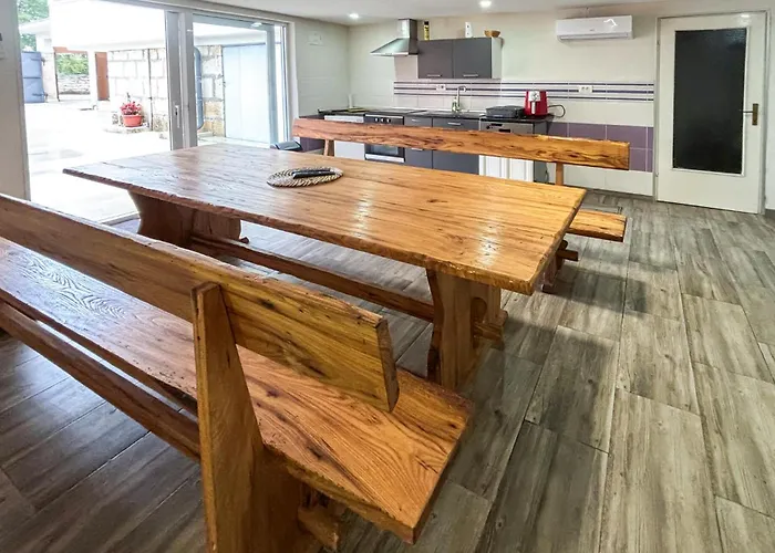 Holiday home Beautiful In Tinjan